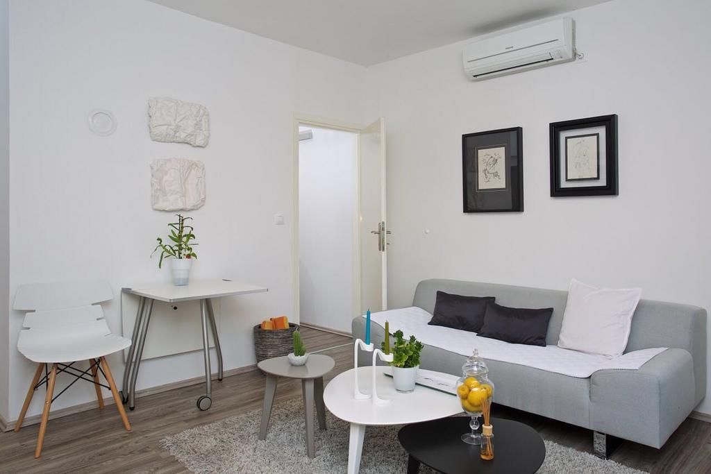 ז'אבוריץ' Villa Hedonica מראה חיצוני תמונה