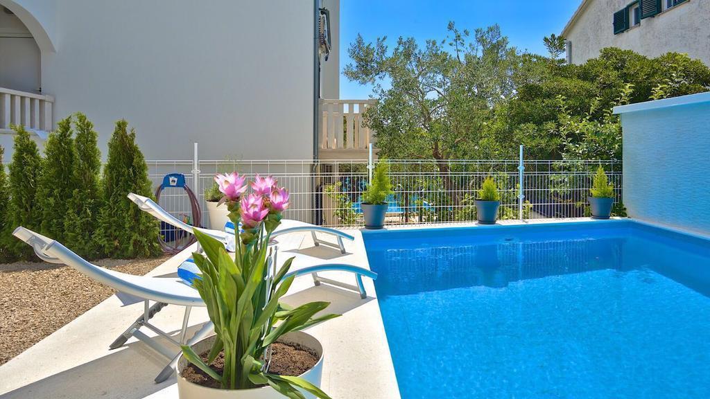 ז'אבוריץ' Villa Hedonica מראה חיצוני תמונה